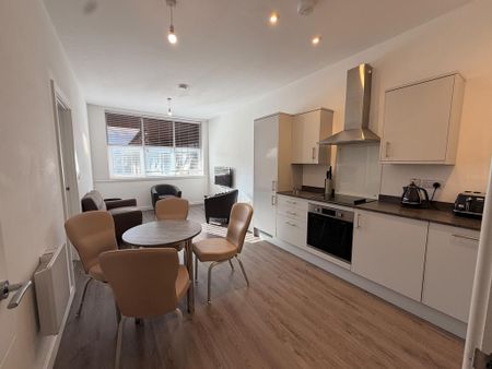 2 bedroom apartment to rent - Photo 2
