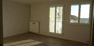 Appartement – Type 4 – 76m² – 317.49 € – ISSOUDUN - Photo 2