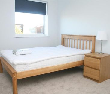 1 bedroom in a house share to rent - Photo 3
