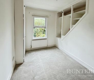 2 bedroom terraced house to rent - Photo 4