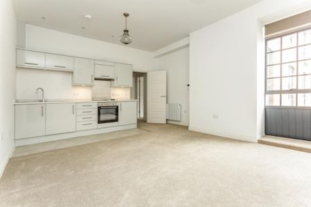 1 bedroom flat to rent - Photo 4