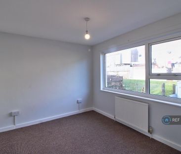 2 bedroom semi-detached house to rent - Photo 1
