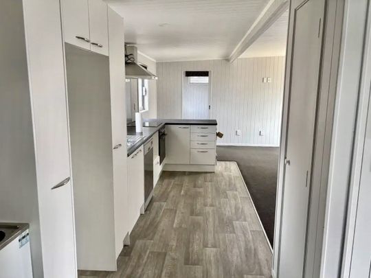 8A Lynmore Drive, Hill Park, Auckland - Photo 1