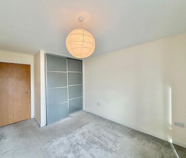 2 bedroom flat to rent - Photo 6