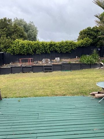 Charming Westmere 4BR Family Home - Photo 2