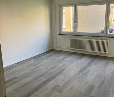 2 Zimmer Wohnung im Erdgeschoss mit Balkon! - Photo 1