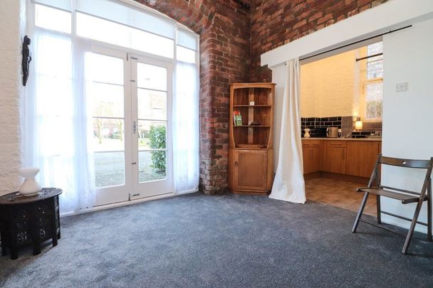 Flat in Johnson Mill, Denton Holme, Carlilse - Photo 1