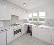 2 bed Flat for Rent - Photo 3