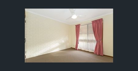 Low-Set Brick Unit Just 25m from the Water - 11/89 Sutton Street Redcliffe QLD 4020 - Photo 4