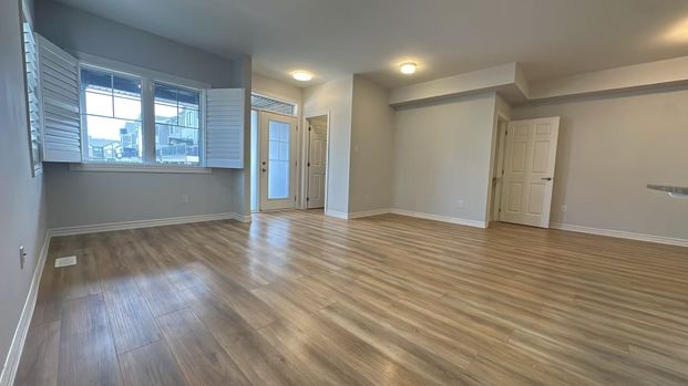For Lease - 123 Anthracite Private, Barrhaven, Ontario - Photo 1