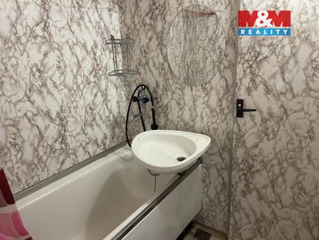 Pronájem bytu 2+kk 43 m², Krhanická 719, Praha - Photo 5