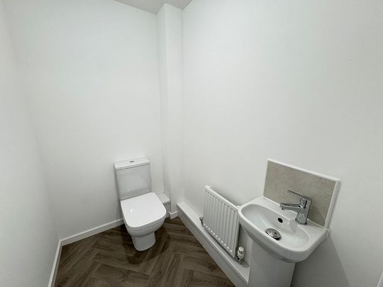 3 bedroom semi-detached house to rent - Photo 1