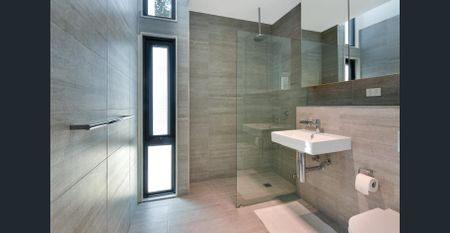 Open for Inspection Wednesday 1.00 - 1.15 and Thursday 4.30 - 4.45 - Photo 2