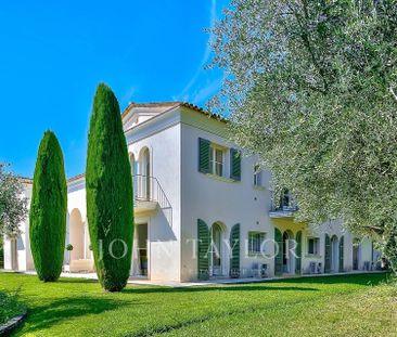 Maison à louer Valbonne, Cote d'Azur, France14 000 EUR / Mois - Photo 2