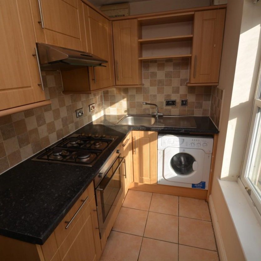 2 bed Apartment for Rent - Photo 1