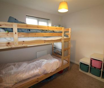 3 bedroom semi-detached house to rent - Photo 5