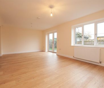 Dove Walk, Uttoxeter, ST14 8EH - Photo 3