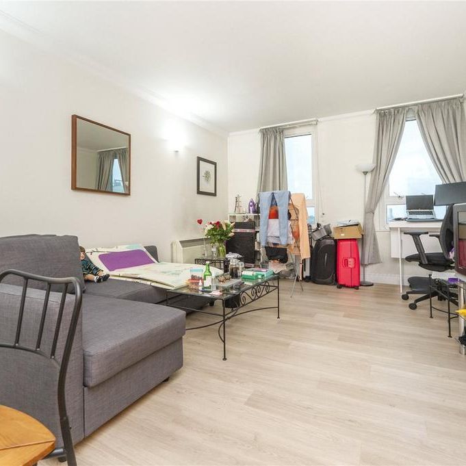 1 bedroom flat to rent - Photo 1