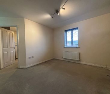 Gibraltar Close, Lower Stoke - Photo 5