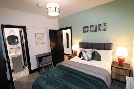 BRAND NEW En Suite Rooms in Warrington - Photo 5