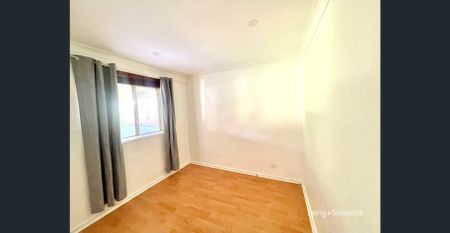 Charming three-bedroom family home in quiet cul-de-sac - Photo 2