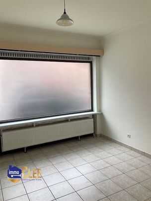 Verzorgd gelijkvloers appartement met 2 slpks in centrum van de stad ! - Photo 1