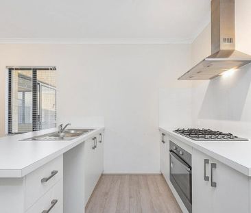 190 Mayfield Drive, Brabham WA 6055 - House For Rent | Domain - Photo 3