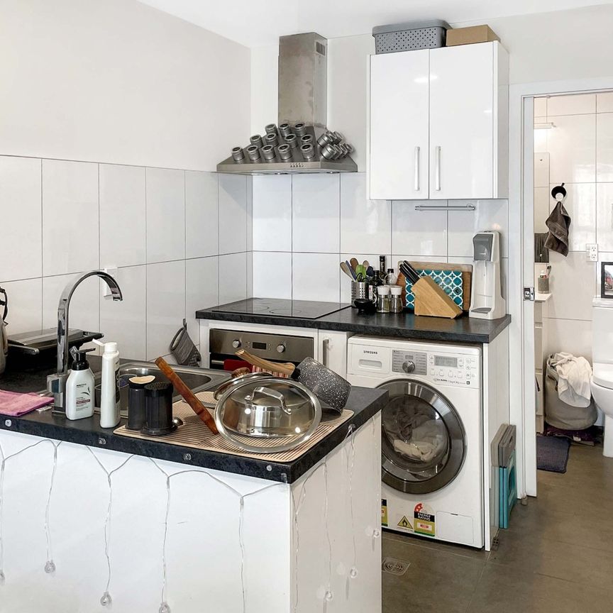 Apartment Living in Aro Valley - Photo 1