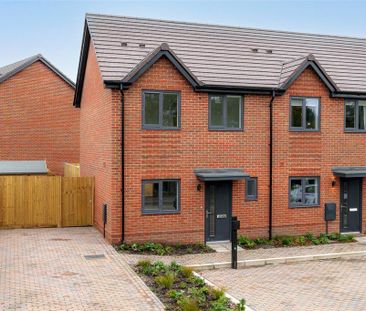 2 bedroom semi-detached house to rent - Photo 5