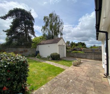 4, Holmlea Close - Photo 4