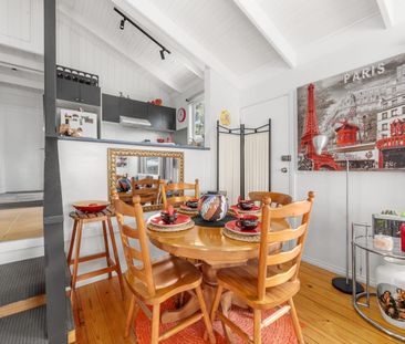 Quaint home located near primary school - Photo 3