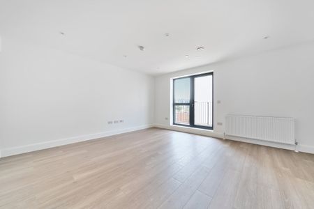 3 bedroom flat to rent - Photo 2