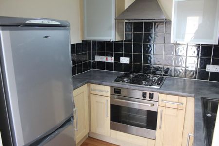 2 bedroom flat to rent - Photo 5