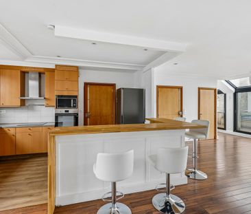 Location Appartement 4 pièces Meublé 153m² PARIS 16 75116 - Photo 6