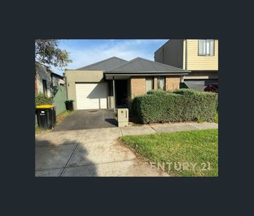 Three Bedrooms, Double the Convenience - Photo 2