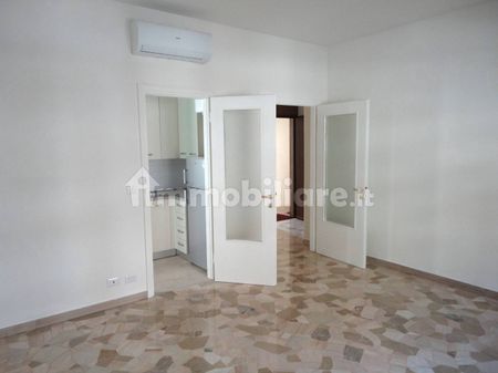 Trilocale via Sebastiano Veniero 7, Monte Rosa - Lotto, Milano - Foto 2