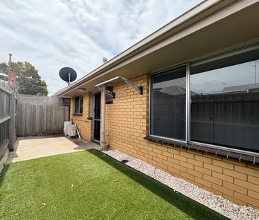 Modern Living in Prime Geelong Location - Photo 2