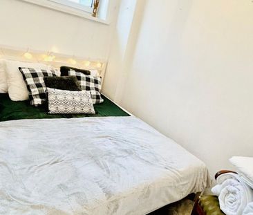 mazowieckie, Warszawa, Śródmieście, Powiśle, Czerniakowska - Zdjęcie 5