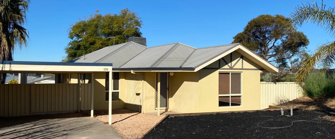 Family Home in Buronga - Photo 1