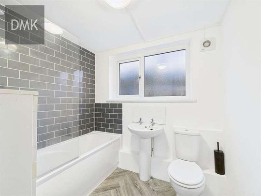 Park Road, Treorchy, CF42 - Photo 1