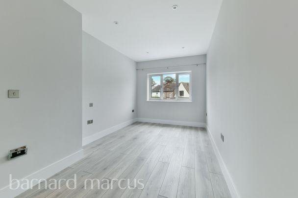 Elm Road, Wallington - Photo 1