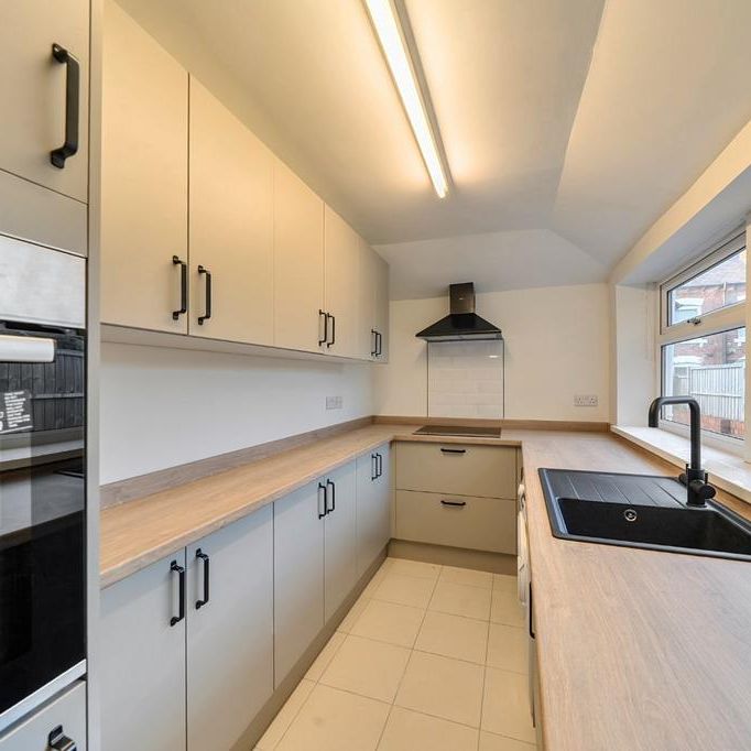 3 bedroom terraced house to rent - Photo 1