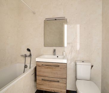 Location Appartement 1 pièce 32m² NICE 06000 - Photo 4