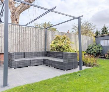 4 bedroom property to rent - Photo 2