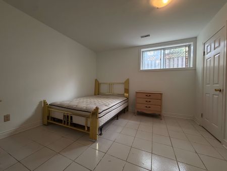 For Lease - 10 Benalto Road, Toronto, Ontario - Photo 3