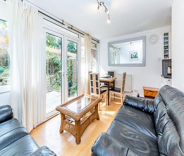 4 bedroom town house with garden close to Tufnell park Station - Photo 3