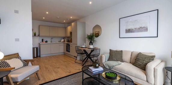 Bay View, Wraik Hill, CT5 3SP, Whitstable - Photo 2