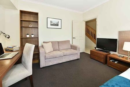 Room 1 (Non Ensuite) - Photo 4