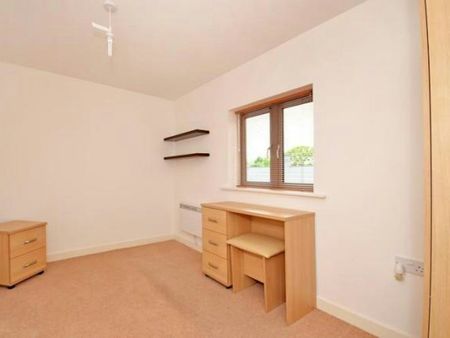 Flat to rent on - Photo 3