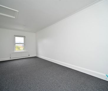 1 Orchard Place, Newtownards, BT23 7AE - Photo 4